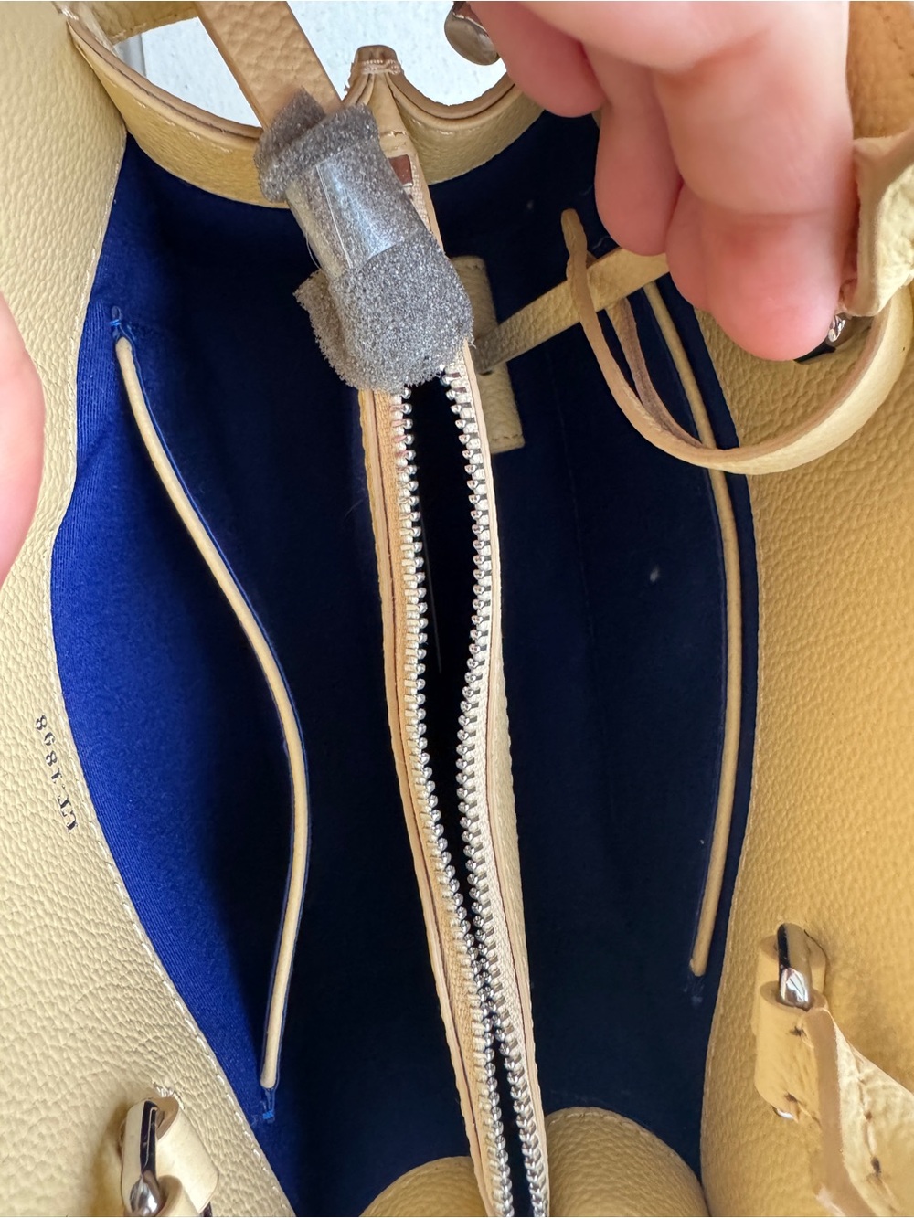 Le Tanneur Emilie bag in Aurore Yellow - Picture 8 of 8
